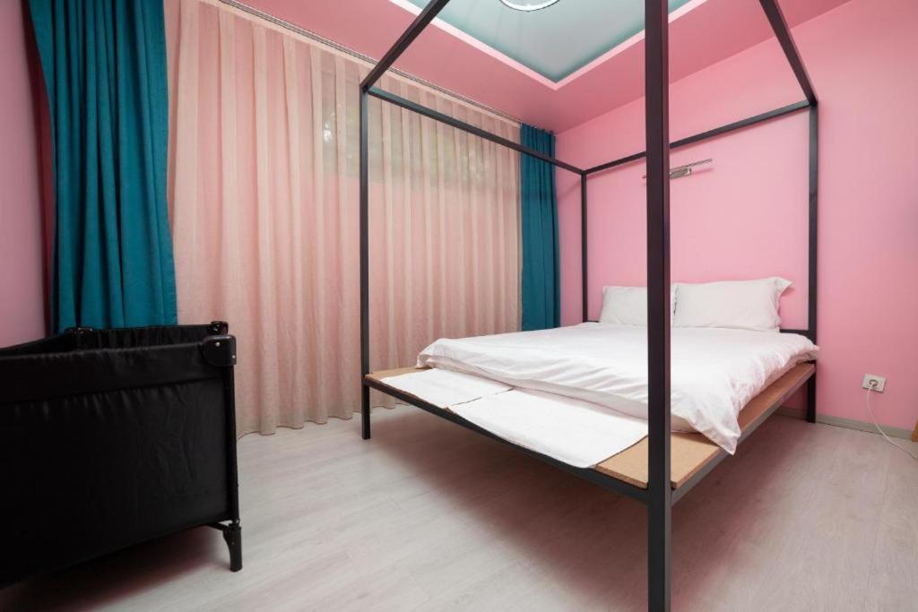 Hotel Gloria Ks Priştine Dış mekan fotoğraf