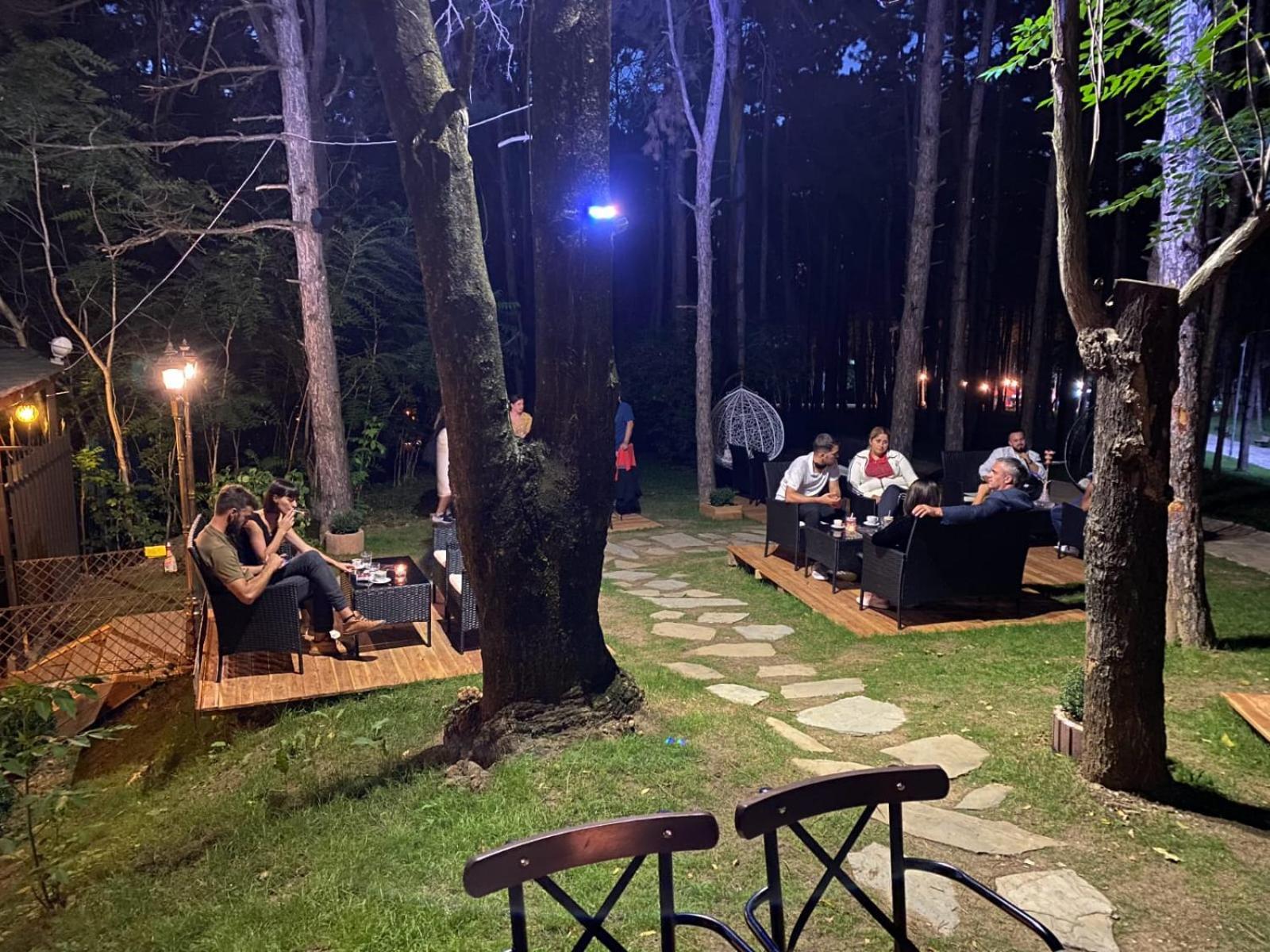 Hotel Gloria Ks Priştine Dış mekan fotoğraf
