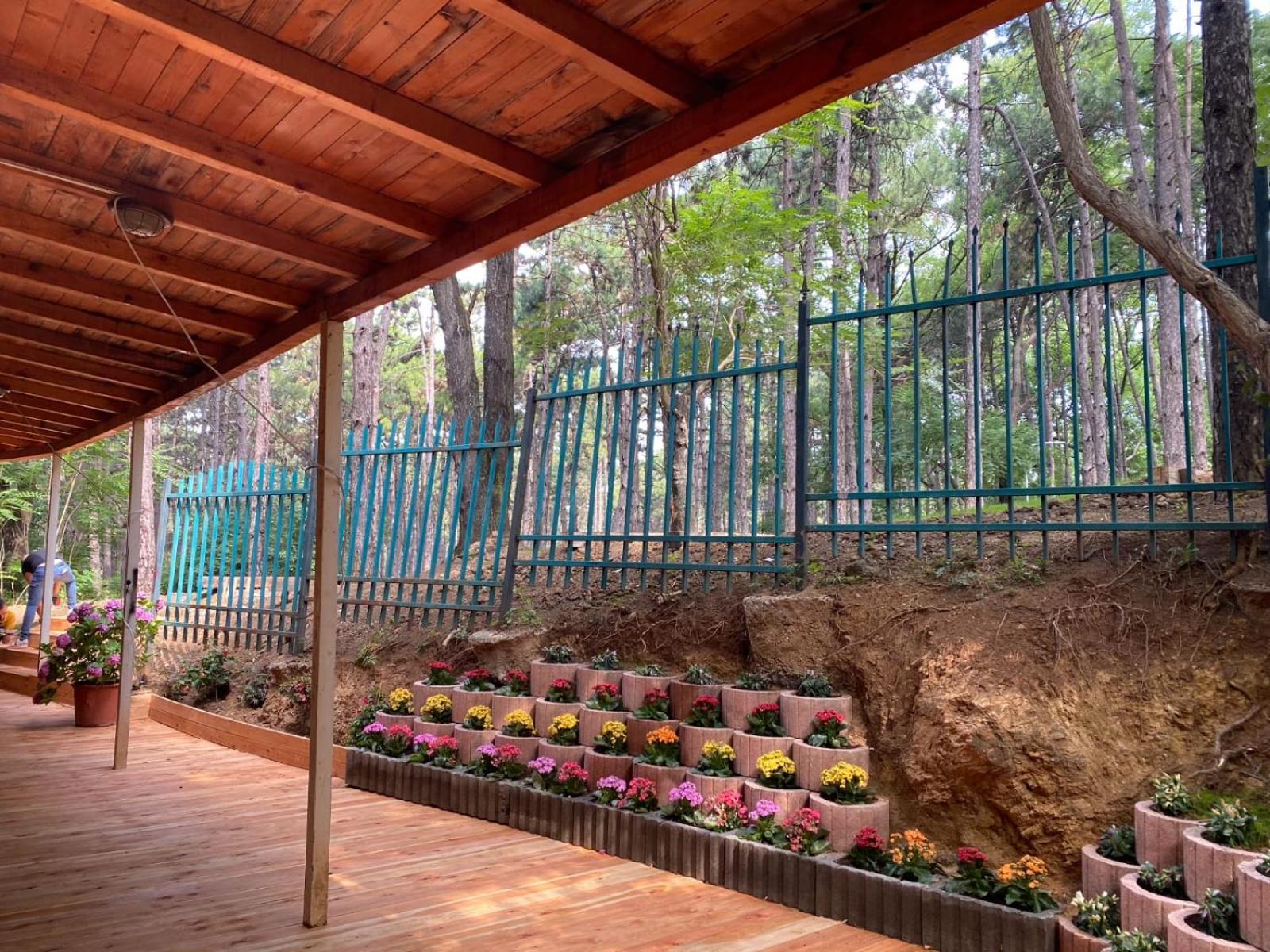 Hotel Gloria Ks Priştine Dış mekan fotoğraf